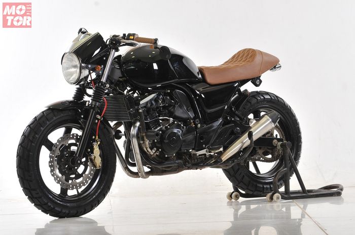 Suzuki inazuma 250 sales cafe racer