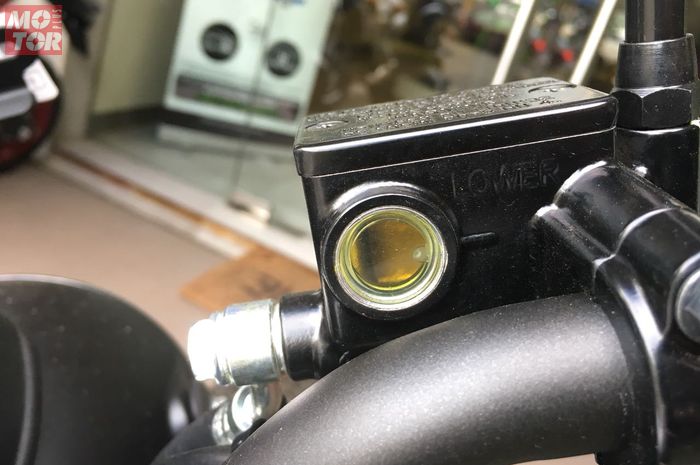 Penyebab Dan Akibat Minyak Rem Berkurang Intip Lubang Di Master Rem Kalau Berkurang Buruan Dicek Semua Halaman Motorplus Online Com