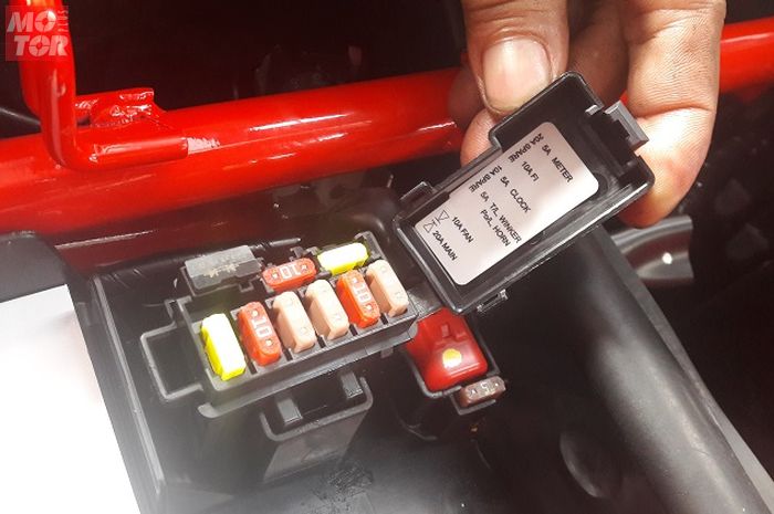 Punya Fungsi Penting, Ini Kode Warna dan Spesifikasi Sekring Motor