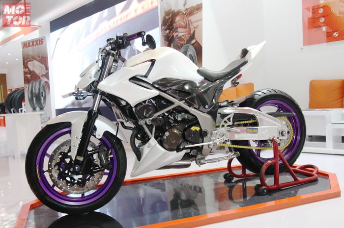 Jadi Sangar Kayak Moge Padahal Basis Motor Ini Honda Cb 150r Motorplus Online Com