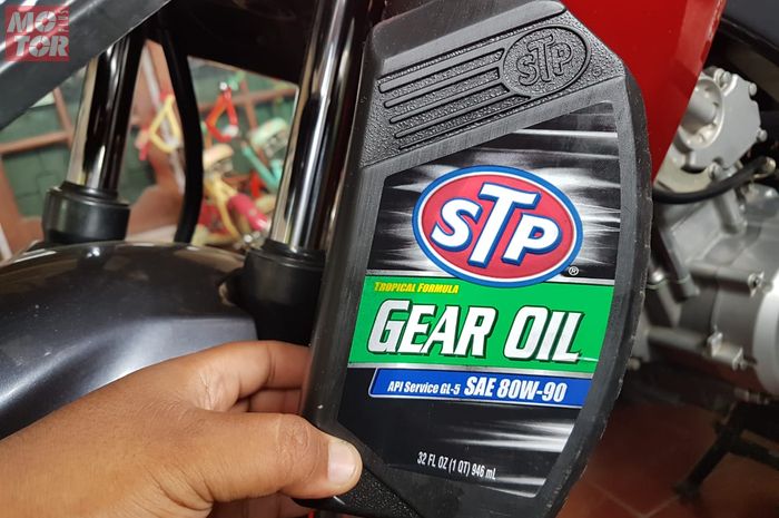 Sering Dilakukan Ternyata Penggunaan Oli Transmisi  Mobil  