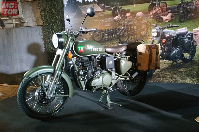 Royal Enfield в фильме Бенджамин Баттон
