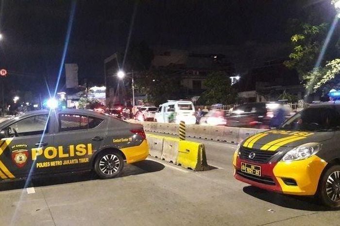 Jatinegara Geger Perwira  TNI AD Ditembak di Dalam Mobil  