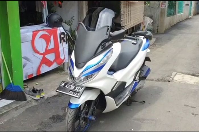 Bikin Motor Honda PCX 150 Jadi Baby Forza, Modalnya Cuma 