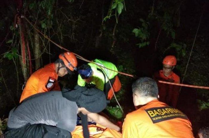 Bocah Boncengan Bertiga Kondisi Mabok Miras, Seorang ...