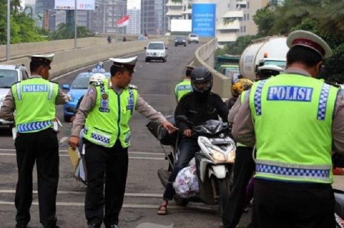 Daftar Lengkap Biaya Tilang, Enggak Punya SIM Denda Rp1 Juta – Kinipaham