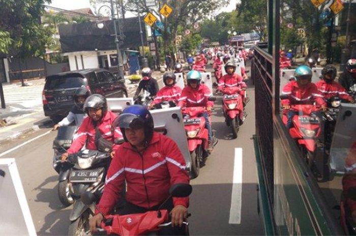 Gokil Hari  Ini  Ribuan Motor  Peringati Hari  Dilan di 