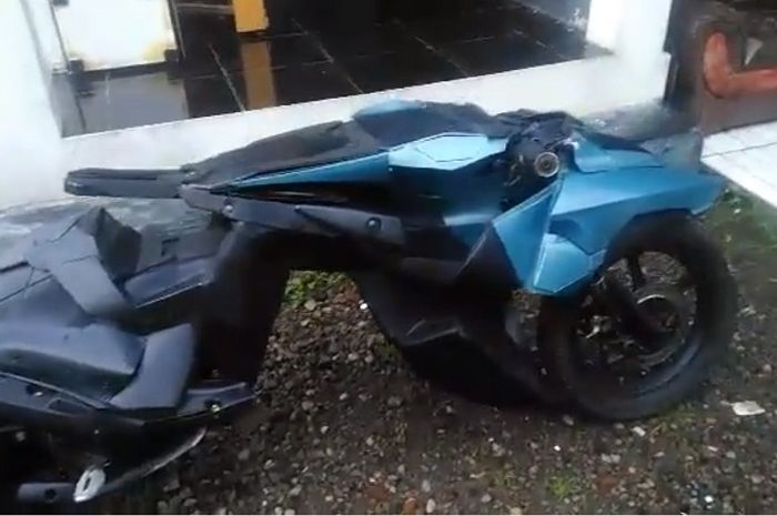 100 Gambar modifikasi motor mio batman Terbaru