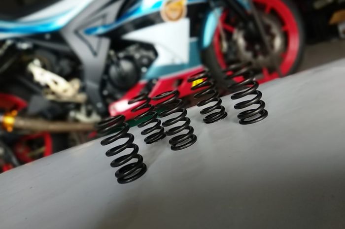 Modal Rp 15 Ribu, Tangan Enggak Pegal Lagi Naik Suzuki GSX 