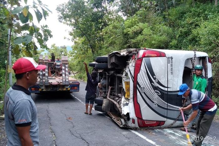 Heboh Tanjakan Bundelan Gunung Kidul Saking Bahayanya Mau