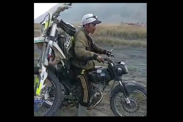 Dipermalukan Trail Special Engine Harga Ratusan Juta Mogok Di Bromo Diangkut Gl Pro Tua Motorplus Gl pro gunung bromo