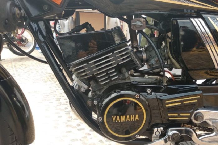 Mesin motor Yamaha RX King.