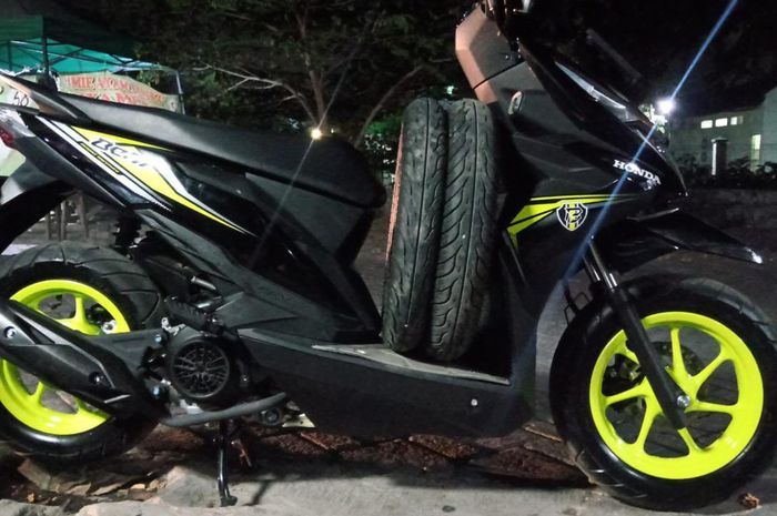 Jadi Buruan Pelek Honda Scoopy Diameter 12 Inci Dipasang 