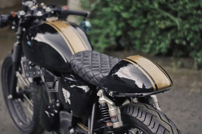 Custom Kawasaki w175