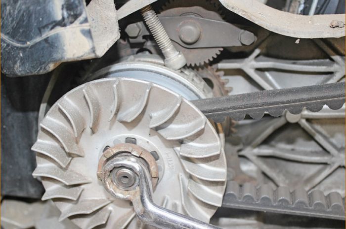 Jangan Sembarangan, Perhatikan Hal Penting Ini Saat Pasang CVT Motor