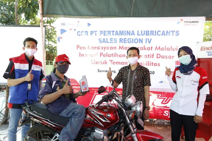 Bantuan Pertamina untuk Bengkel Motor Difabel di Saat 