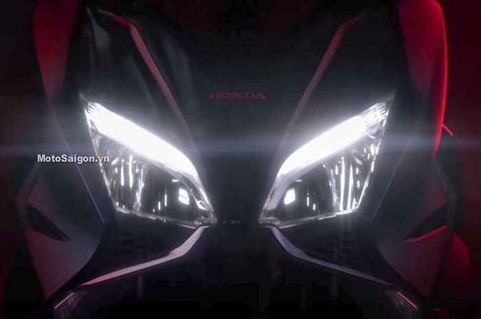 Whew, Honda is preparing a new motorbike to compete with Yamaha XMAX, its features are really complete!