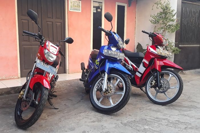 Penggemar Motor Lawas Siapin Duit Showroom Motor 2 Tak Dari Yamaha F1zr Suzuki Satria 120r Dan Kawasaki Ninja 150 Harga Rp 4 Jutaan Semua Halaman Gridmotor Id