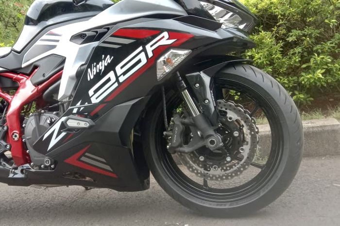 Modifikasi Kawasaki Ninja Zx 25r Pakai Double Cakram Makin Mirip Moge Motorplus