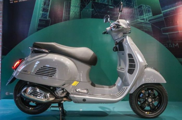 Tengok Nih, Vespa GTS 300 HPE Super Tech 2021 Bakal Meluncur, Fitur ...