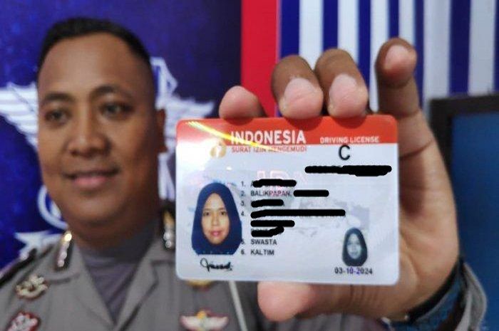 Asyik Nih, Foto Perpanjang SIM Online Cukup Lewat HP, Ini Syaratnya