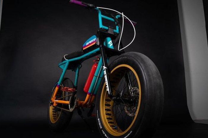 Sepeda Listrik Terinspirasi dari Porshe 