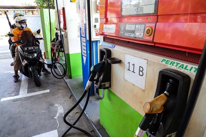 Ada Kenaikan Harga Bensin Pertamina Dan Shell Mulai Awal Desember 2021 ...