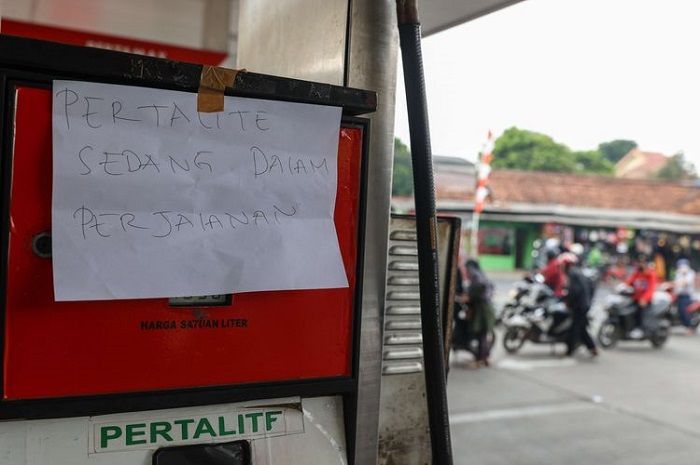 Harga Pertalite Naik, Ratusan Buruh Demo Tagih Bus Janji Kampanye ...