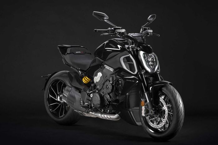 Motor Ducati Diavel V4 2023 Resmi Rilis, Gendong Mesin V4 Baru Harga ...