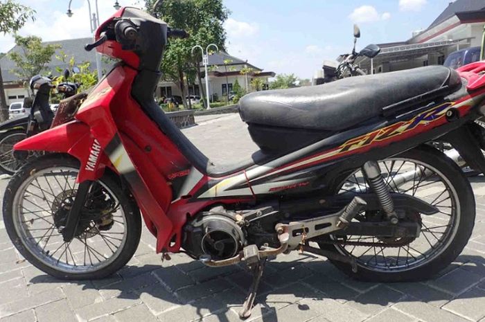 Serius Enggak Mau Nih, Motor 2-Tak Langka Buka Harga Cuma Rp 4 Juta ...