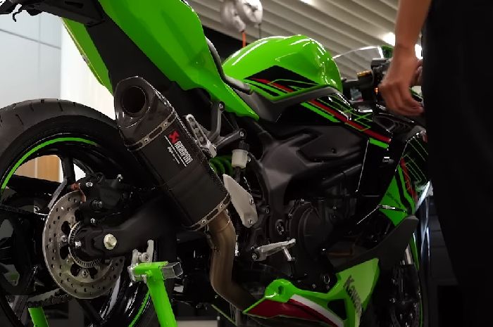 Video Kawasaki Ninja Zx Rr Ganti Knalpot Racing Suara Zx R Kalah