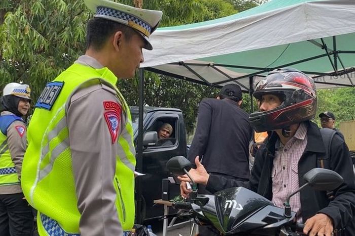 Razia Uji Emisi Dinilai Peras Masyarakat, Pakar Hukum Sarankan Uang ...