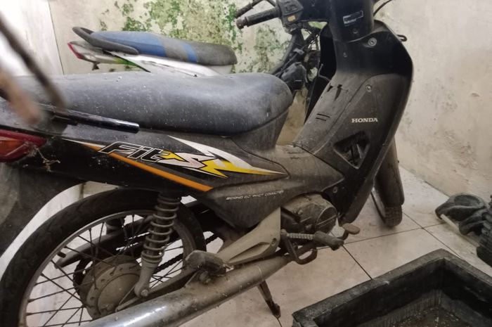 Dari Rp 600 Ribu Motor Murah Honda Fit S Pas Dipakai Harian, STNK dan