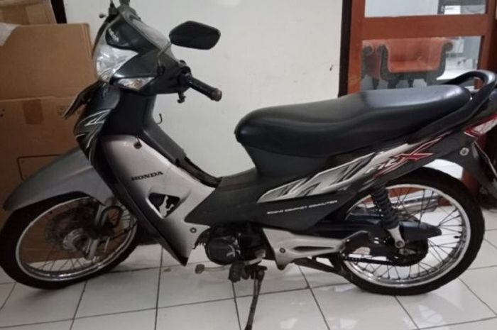 Motor Murah Irit Bensin Honda Fit X Buka Harga Rp 2 Jutaan Tawaran