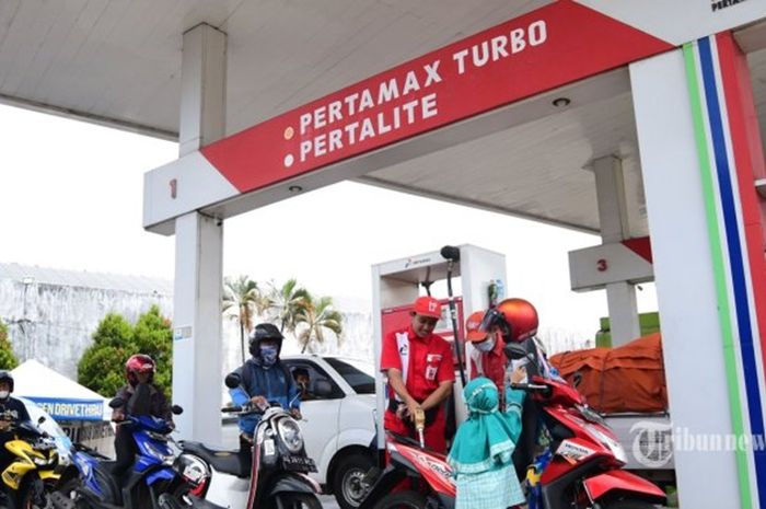 Beli Pertalite Di SPBU Pertamina Akan Dibatasi Pakai Kartu Canggih ...